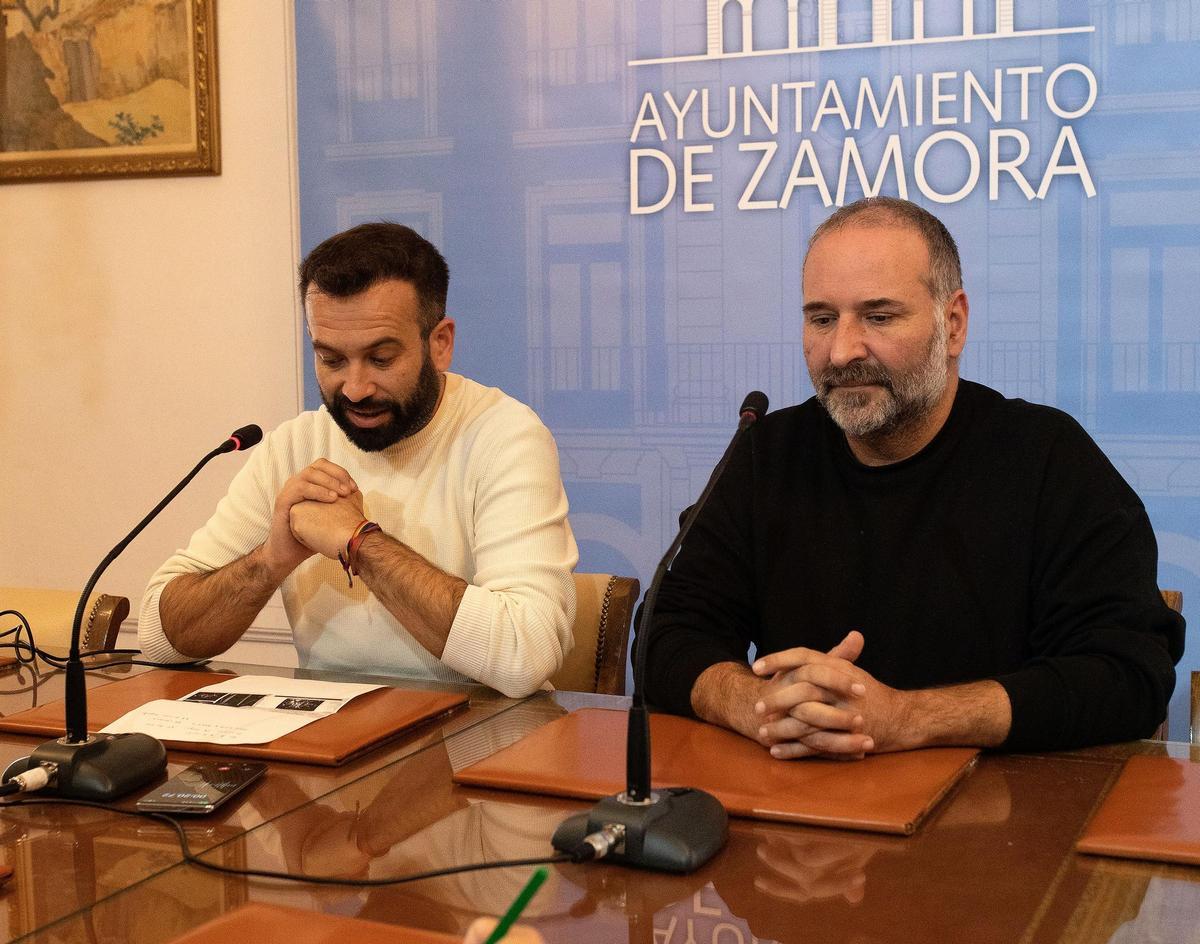 El concejal David Gago y el director de Don Sancho, Antonio Martín.