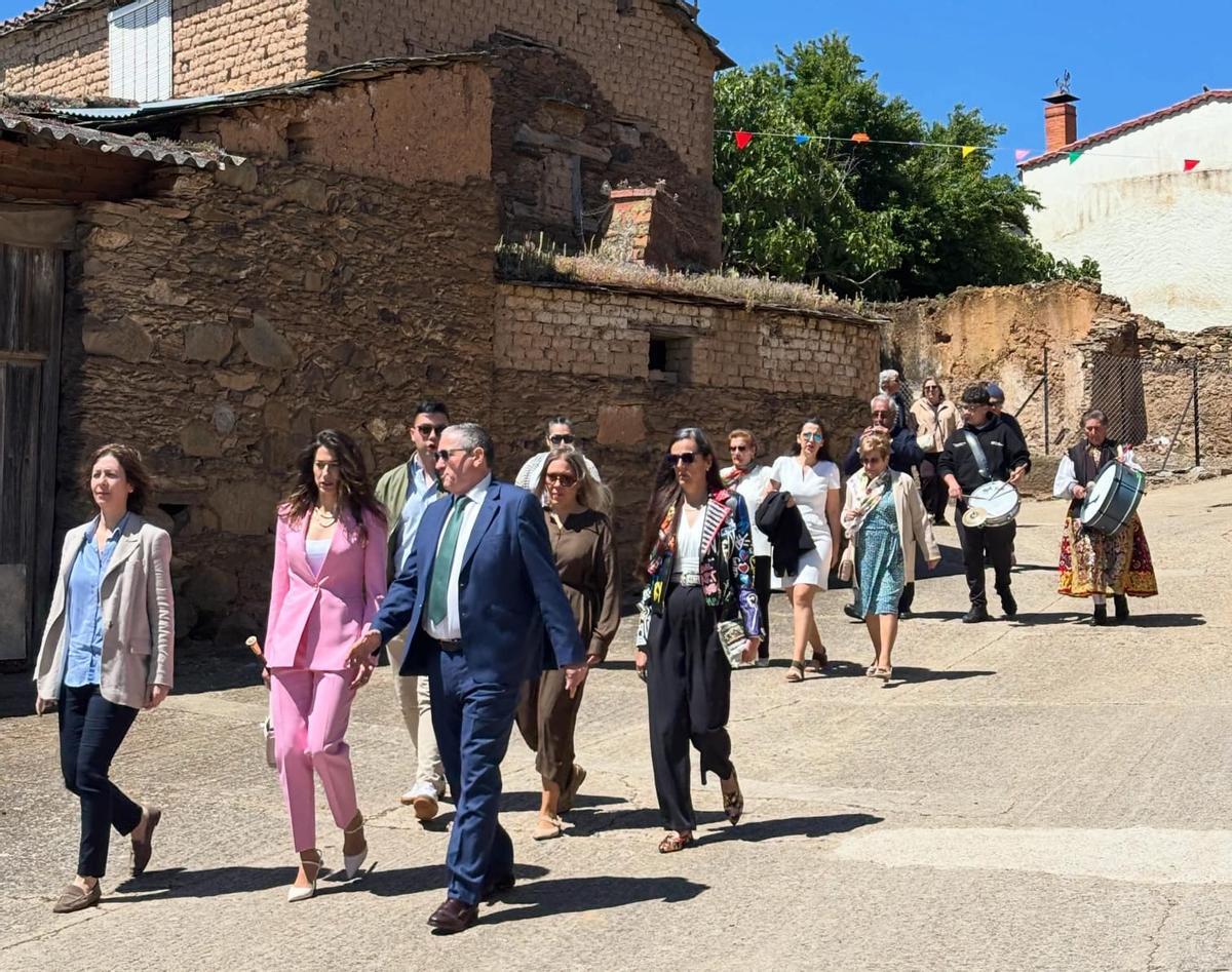 Broche a las fiestas copatronales de Manzanal del Barco Broche a las fiestas copatronales de Manzanal del Barco
