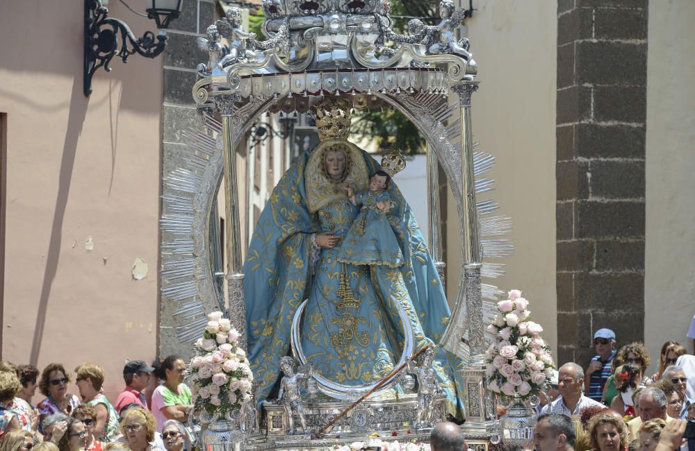 15/08/2018 STA. MARÍA DE GUÍA. Procesión de ...