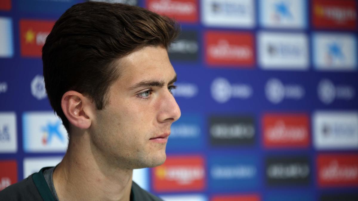 Gragera: «Joselu és un tros de jugador, tant de bo es guardi algun gol per quan torni amb nosaltres» Gragera: «Joselu és un tros de jugador, tant de bo es guardi algun gol per quan torni amb nosaltres»