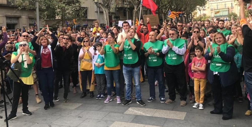 Una tractorada omple la Rambla de Figueres