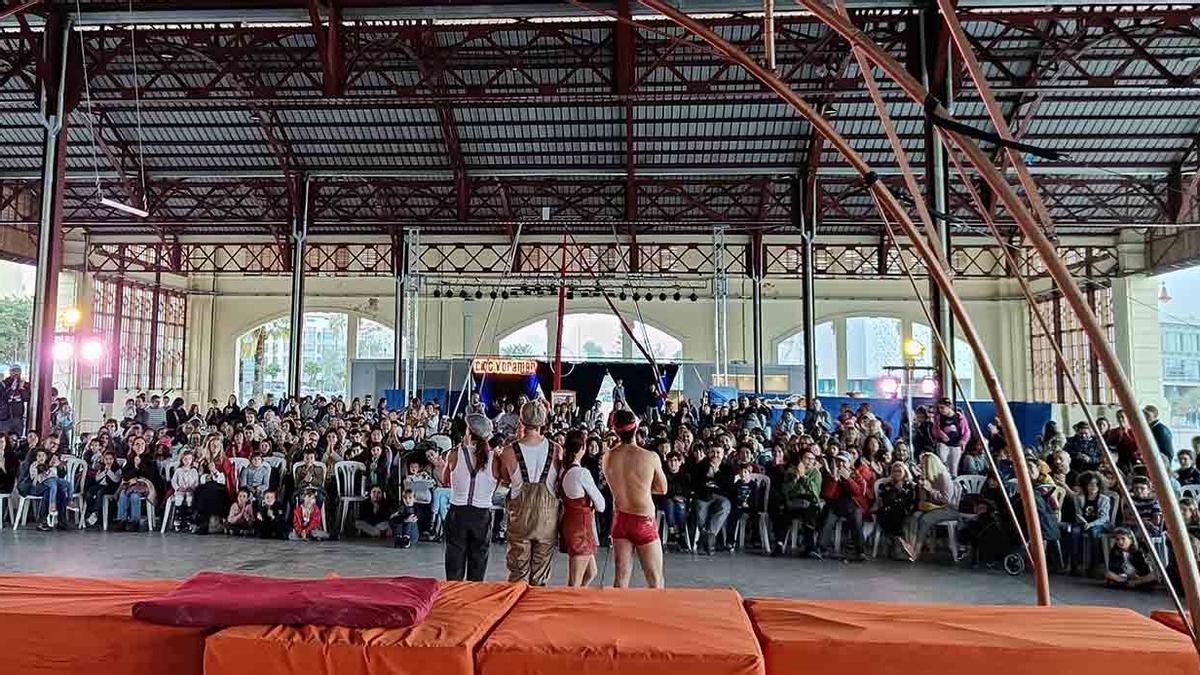 Actuación de una edición pasada del Circ Voramar