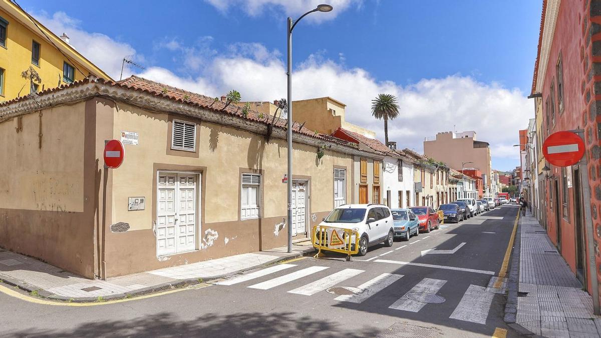 Un tramo de la calle Marqués de Celada.