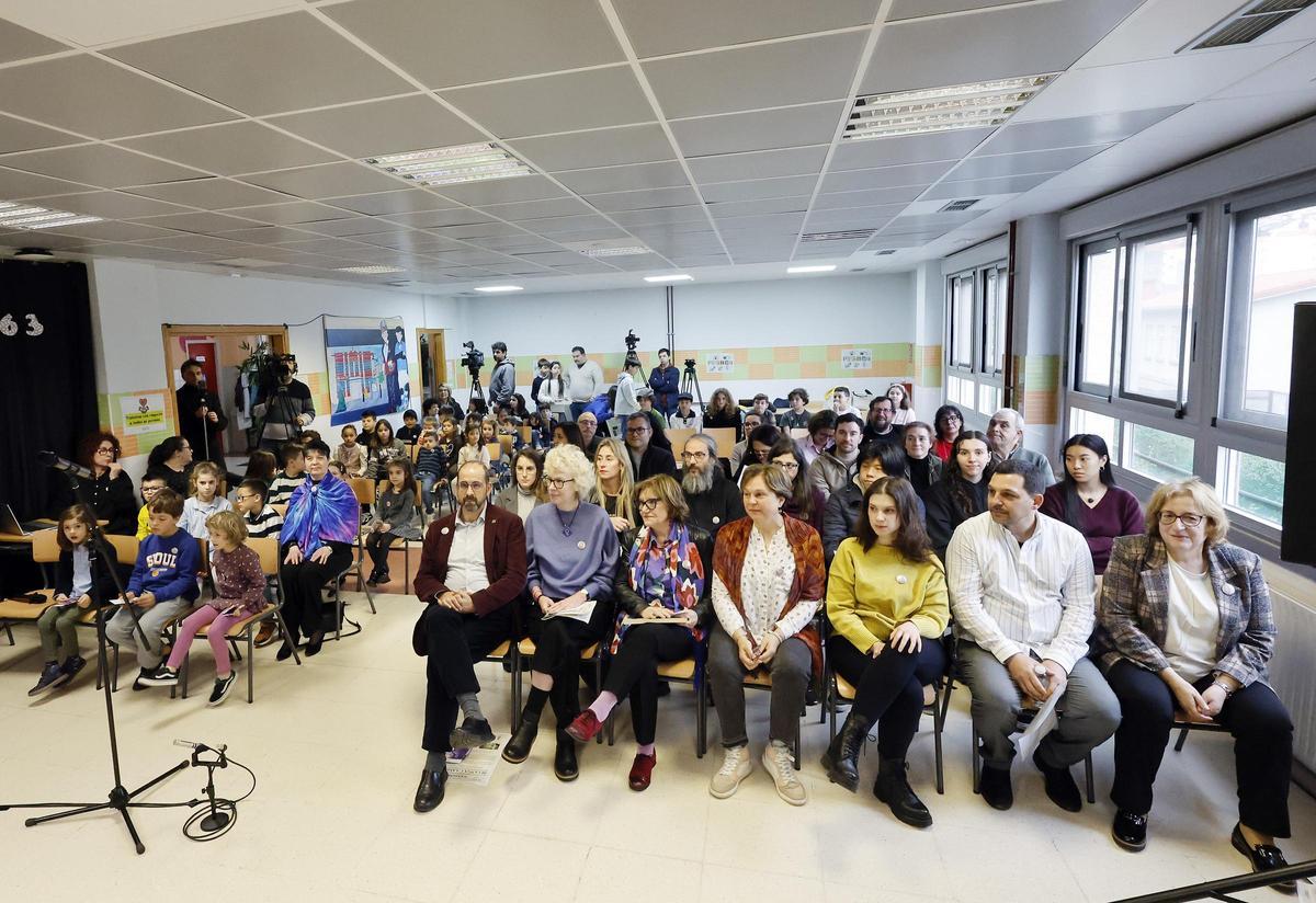 A homenaxe do cole O Pombal de Vigo a Begoña Caamaño na Primavera das Letras