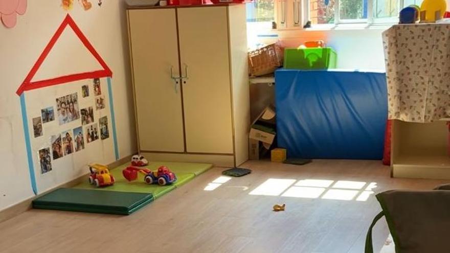Una de las aulas sin adaptar como guardería del CEIP Monsalud.