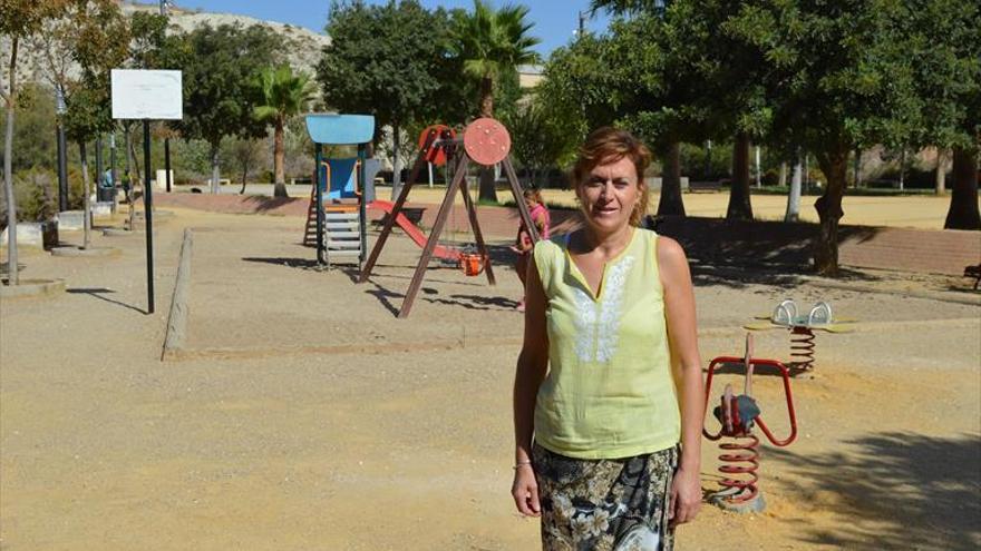 Mejoran jardines y toman medidas contra el vandalismo en Puente Genil