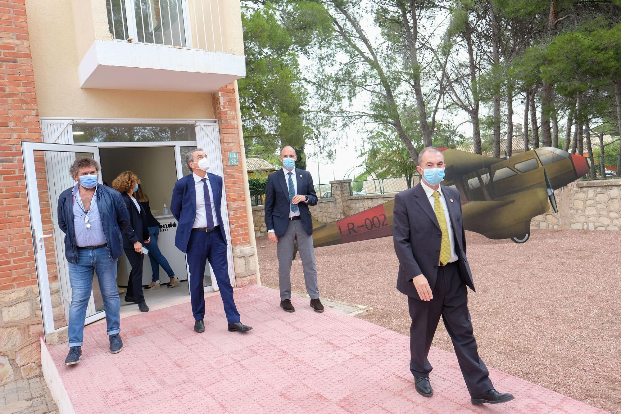 Visita del expresidente Jose Luis Rodríguez Zapatero al Fondó de Monóvar, última sede del gobierno Republicano