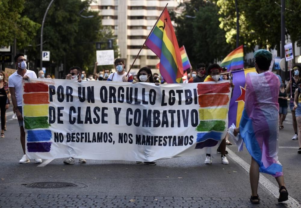 Cientos de personas se manifiestan en Murcia por un orgullo de clase y combativo