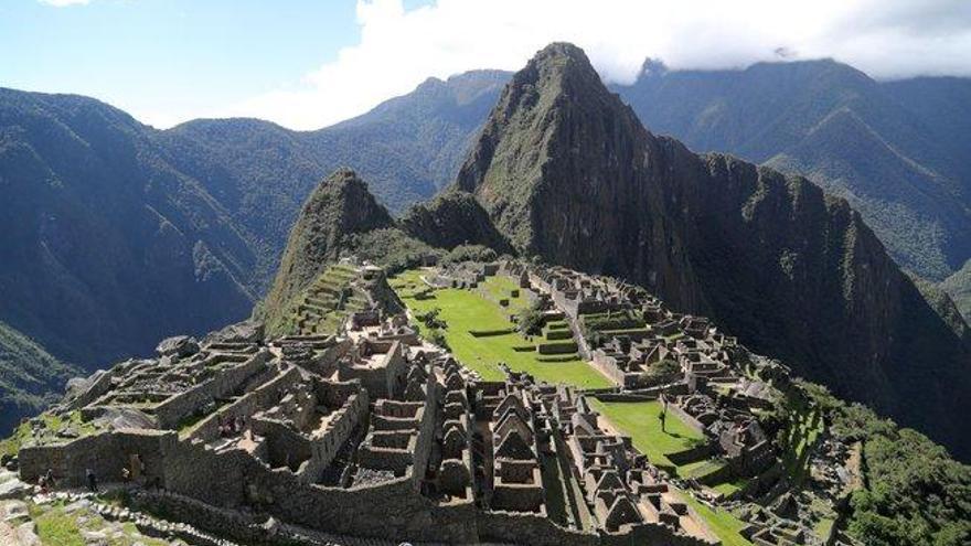 Detenidos por causar daños y defecar en el Machu Picchu