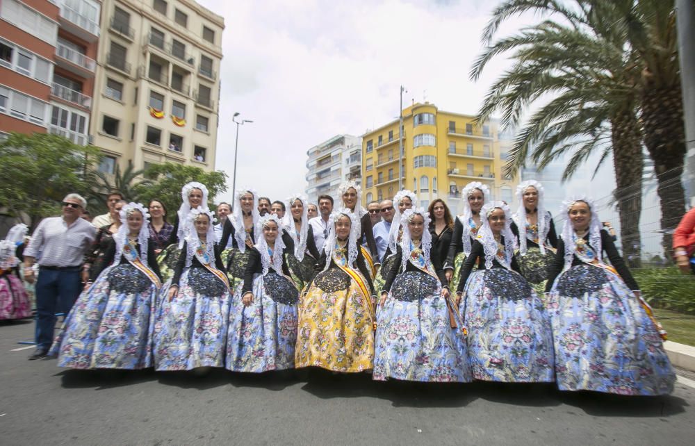 Primera mascletá de las Hogueras del 90 aniversario.