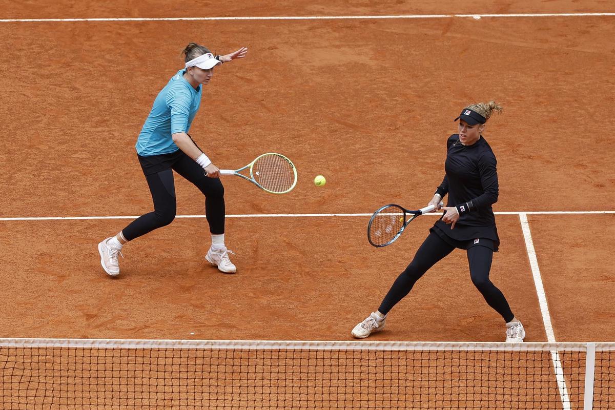 Las mejores imágenes de la final de dobles femenino del Mutua Madrid Open ganada por Sara Sorribes y Cristina Bucsa