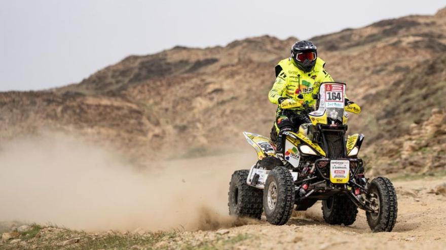 El piloto de Ibiza Toni Vingut arranca con un decimotercer puesto el Dakar 2023