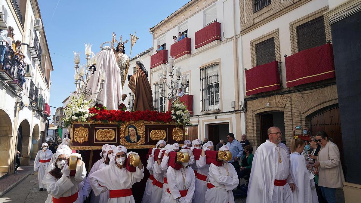 Imagen del Resucitado en su recorrido por las calles de Montilla.