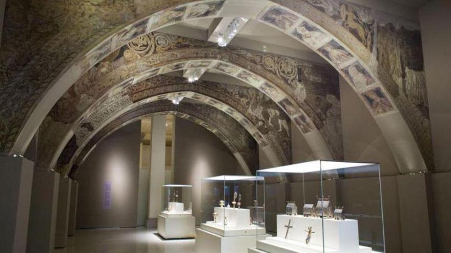 La jueza paraliza el traslado de los frescos de Sijena ante el riesgo de deterioro