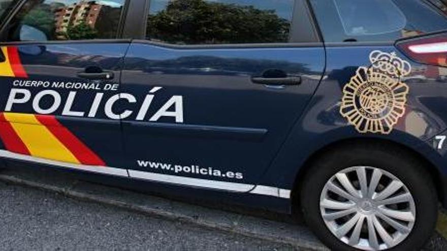 Un vehicle de la policia nacional.