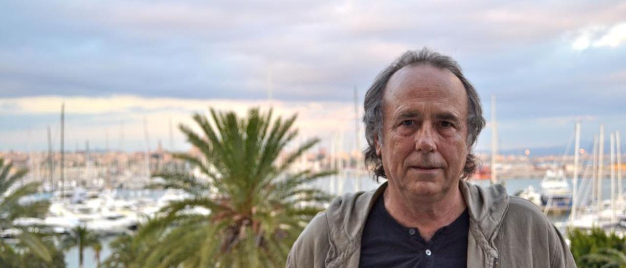 Serrat, en el Passeig Marítim de Palma