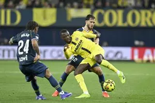 Un Espanyol de mal en peor se lleva un revolcón en Vila-real: "Hay que ser autocríticos, pero no nos vamos a pegar un tiro"