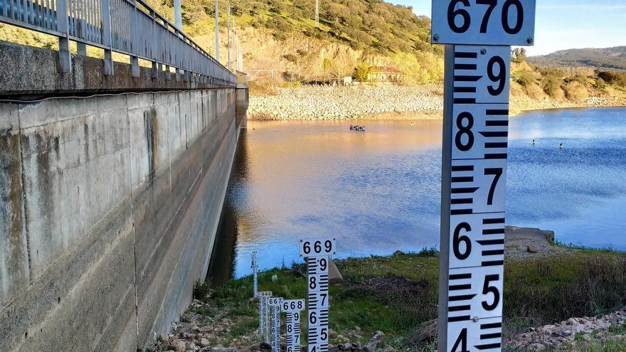 Tentudía se queda sin agua en febrero si no llueve