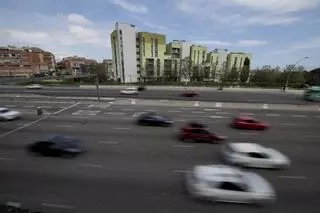 Denunciados penalmente dos conductores por circular a más de 120 km/h por la Meridiana y la Diagonal
