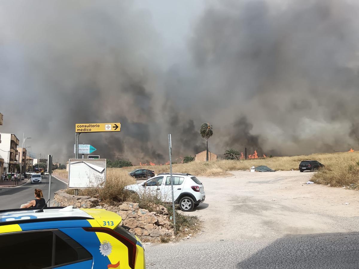 Las imágenes del grave incendio forestal en Los Garres (Murcia)