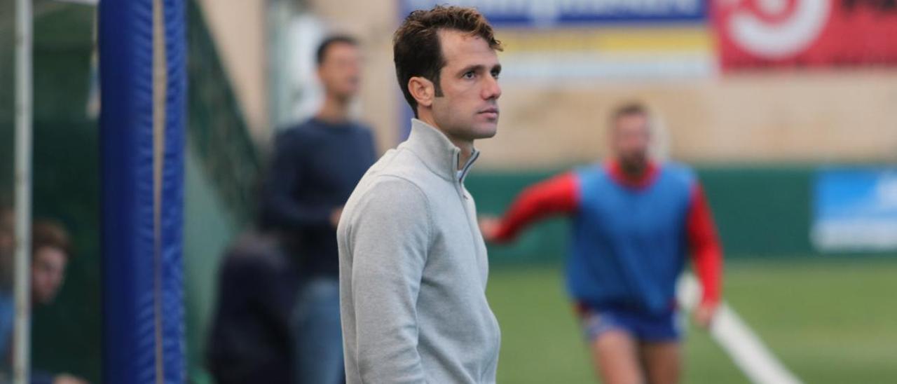 Kevin Martínez, nuevo entrenador del CD Ibiza, en una imagen como técnico del PE Sant Jordi.