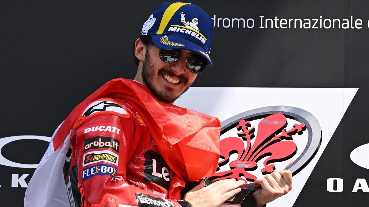Francesco Bagnaia celebra su victoria en el Gran Premio de Italia