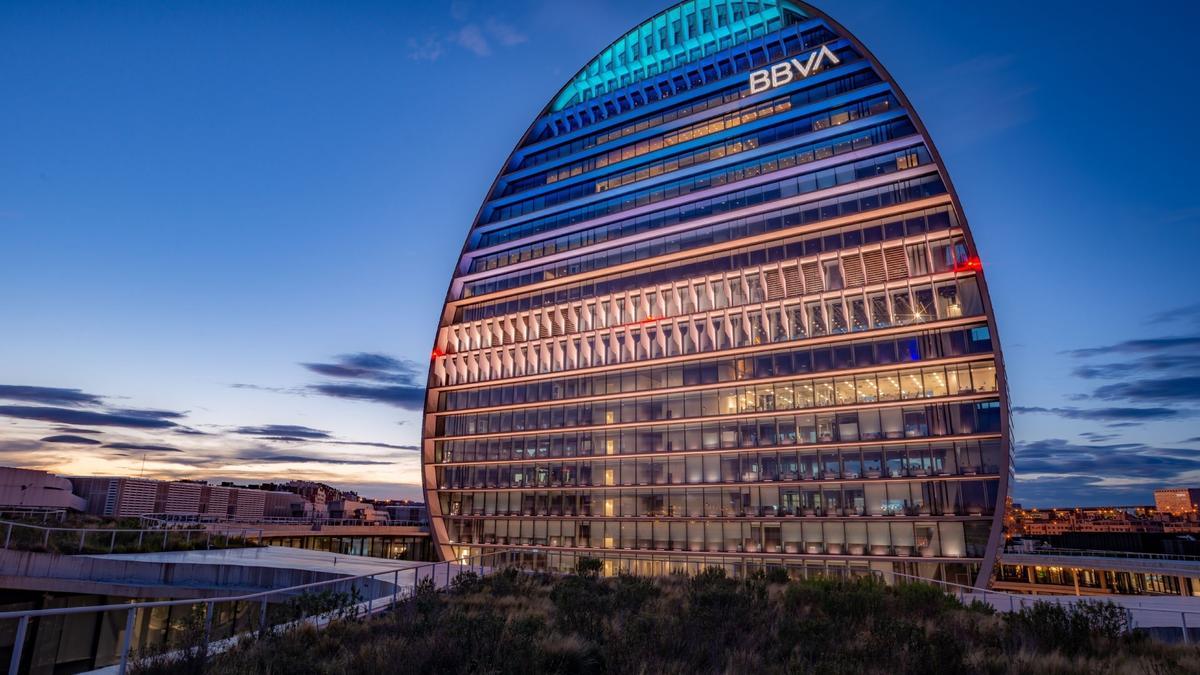 Sede de BBVA en Madrid, edificio La Vela.