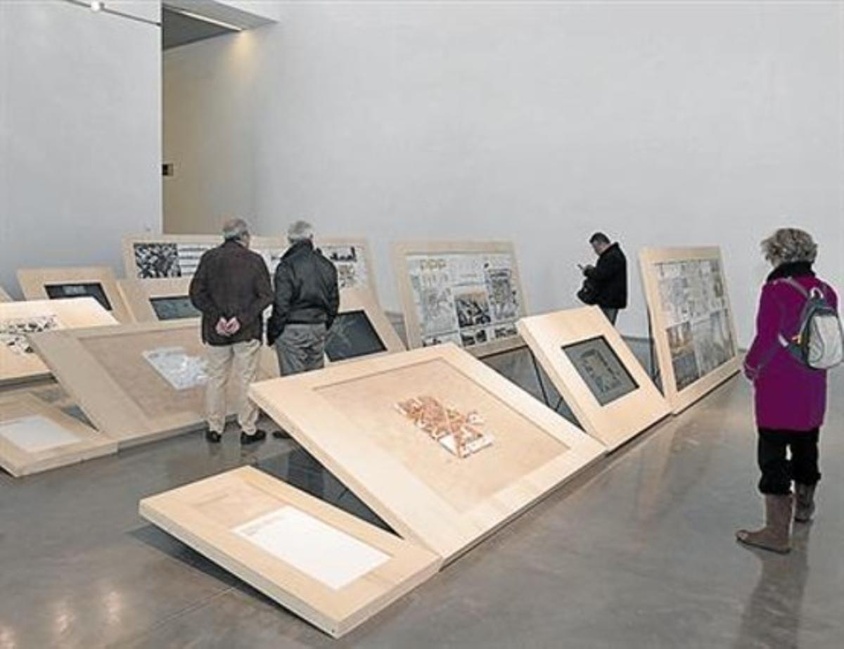 La muestra exhibe el material que presentaron los 10 planes al concurso.