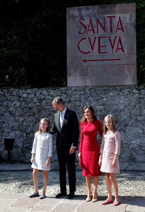 Visita de la Casa Real a Covadonga