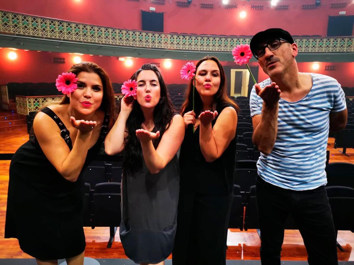 Os catro compoñentes do grupo De Vacas, que actúa na Ameixenda o domingo. Foto: DV