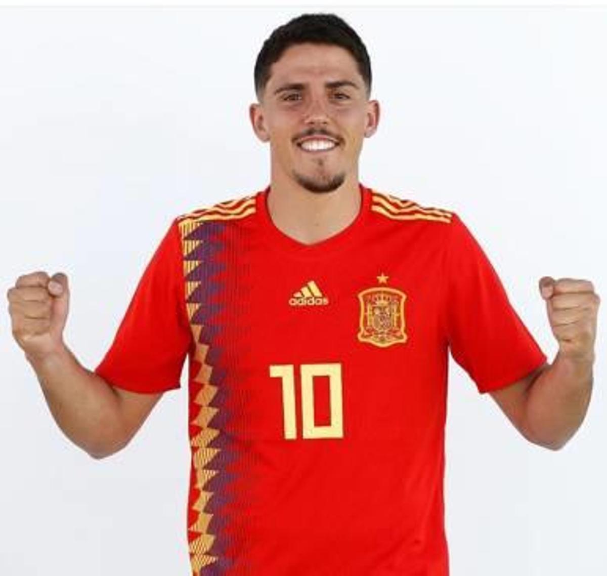 Fornals posa con la camiseta de la selección.