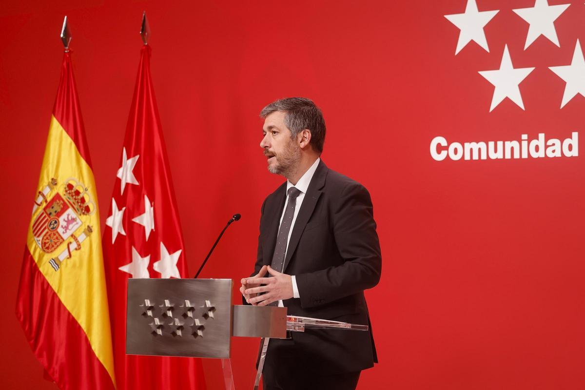 El consejero de Presidencia, Justicia y Administración Local de la Comunidad de Madrid, Miguel Ángel García Martín, en una rueda de prensa tras el Consejo de Gobierno.