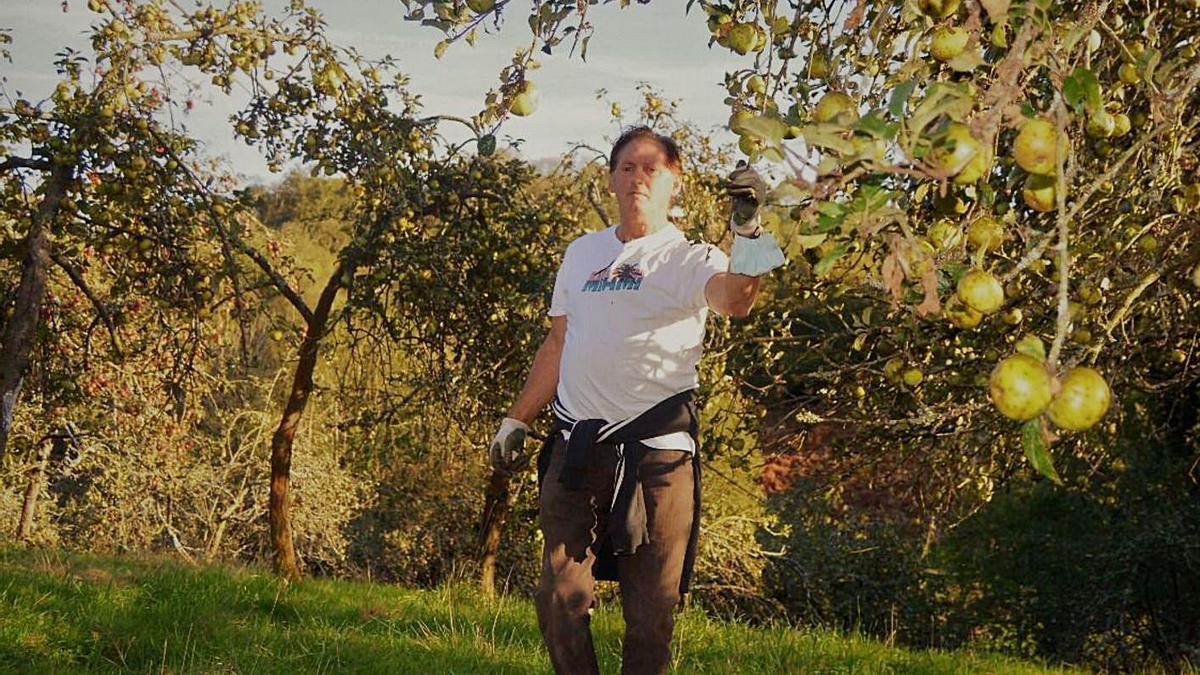 Francisco Foncueva, en su finca de La Llosa. | O. P.