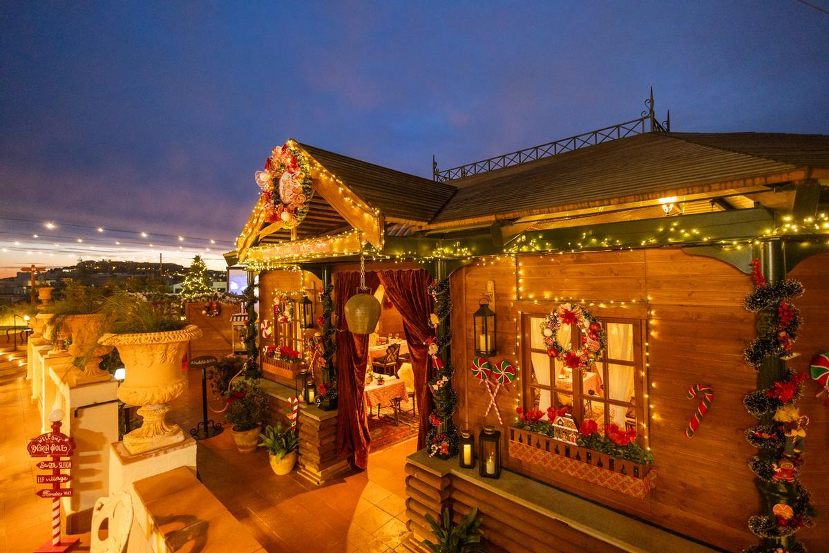 Gingerbread House 8.jpg
