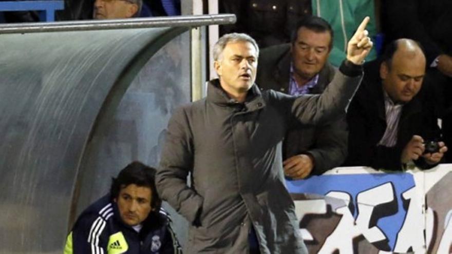 Mourinho:"Yo busco jugadores que tengan una vida jugando"