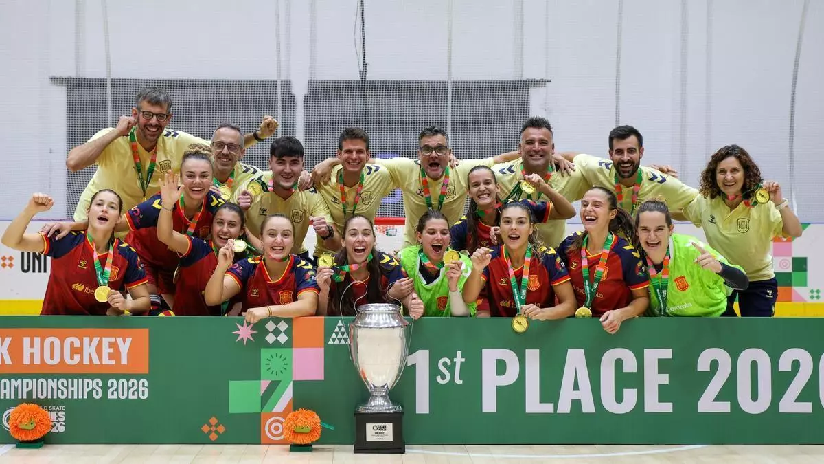María Sanjurjo y Hugo Mareque, campeones del Mundo de hockey sobre patines en Paraguay