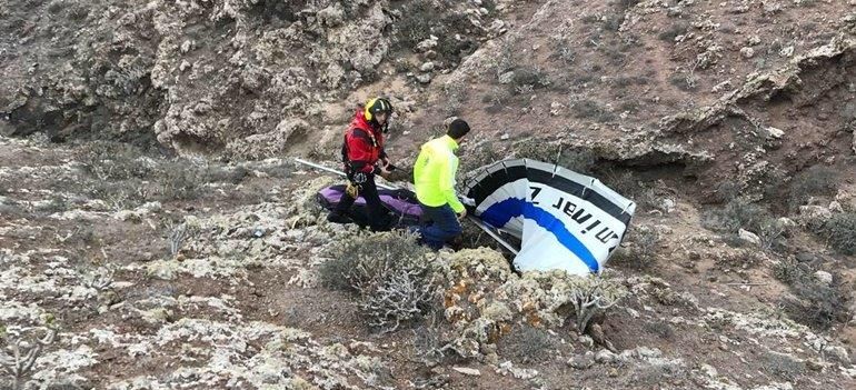 Un hombre muere al sufrir un accidente con un ala delta en Lanzarote