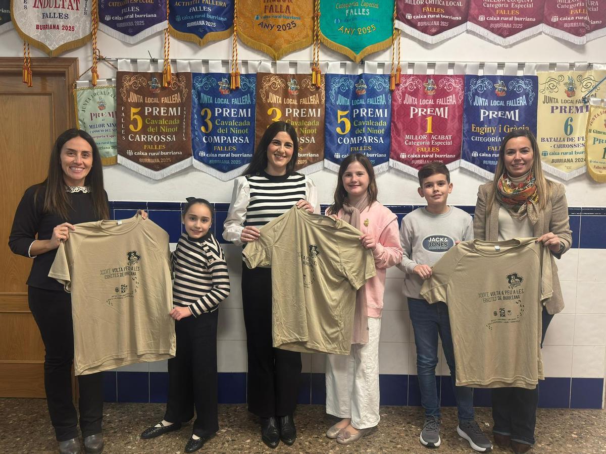 Los representantes de la Falla Don Bosco, que está involucrada en esta actividad.