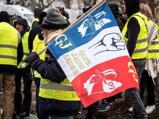 La idea de candidatos de los 'chalecos amarillos' es bien aceptada en Francia