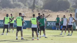 El Córdoba CF arranca su segunda semana de pretemporada con Albarrán y sin Matías