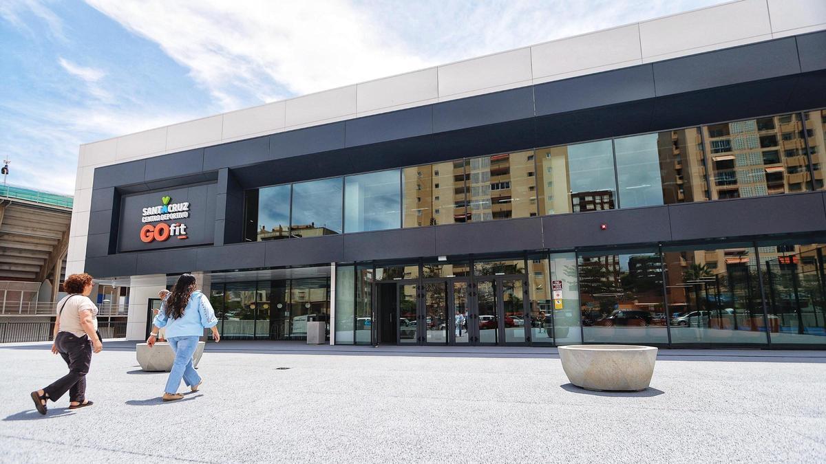 Palacio de Deprotes Go Fit, situado en el municipio de Santa Cruz de Tenerife.