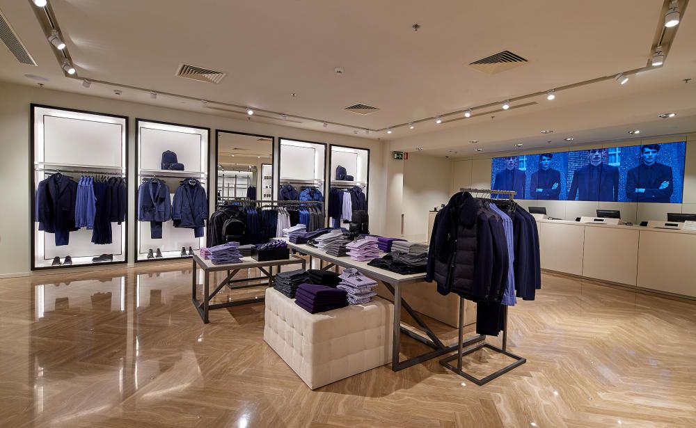 Macrotienda de Massimo Dutti en València