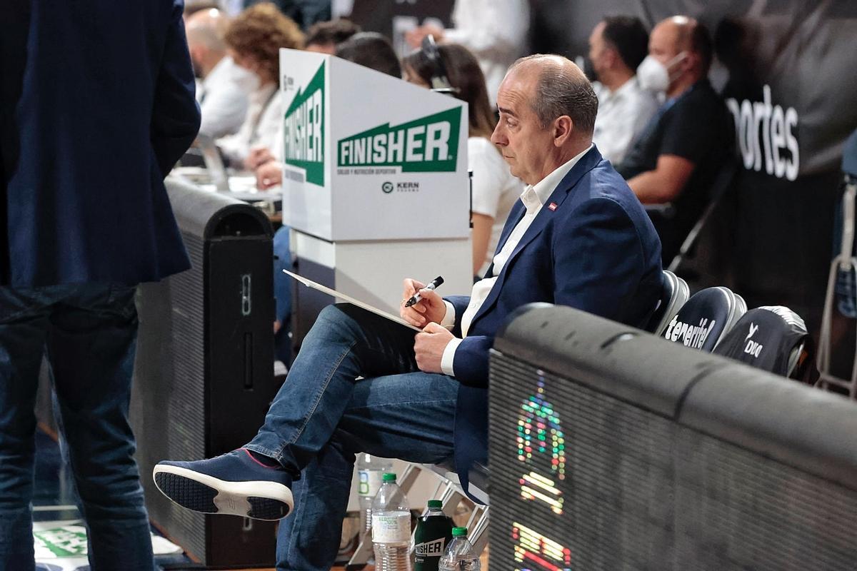 El preparador vasco suma siete temporadas llevando las riendas del Lenovo Tenerife.