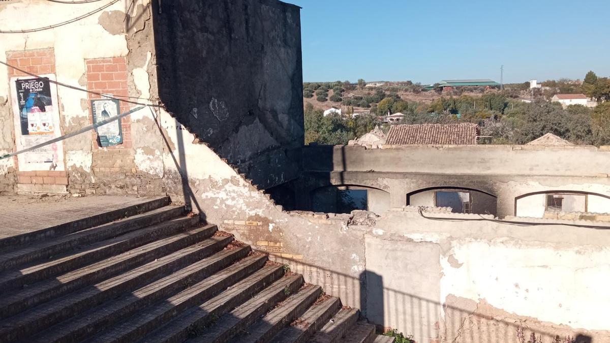 Lugar donde se ha producido el incendio en el que ha fallecido una persona en Puente Genil.