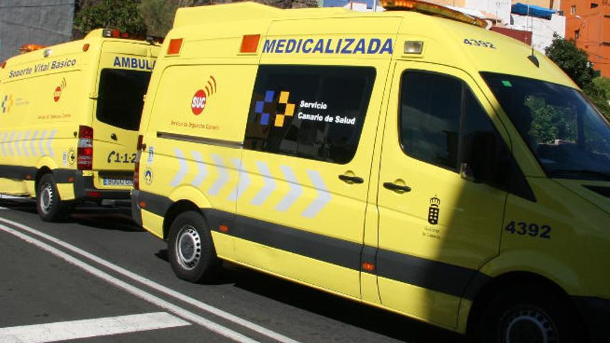 Dos ambulancias del SUC.