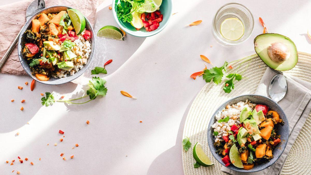 Caqui, el superalimento para reducir la barriga: ideal para deportistas.