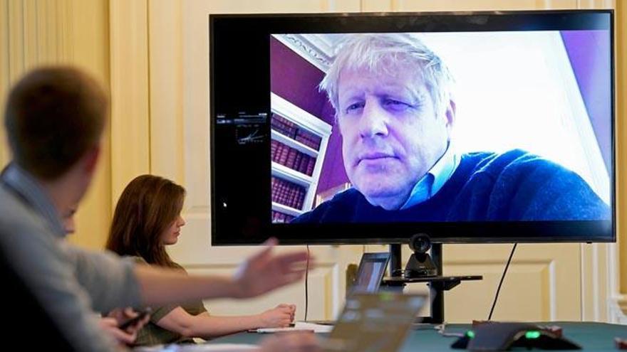 Boris Johnson, ingresado por coronavirus, ha recibido oxígeno esta noche