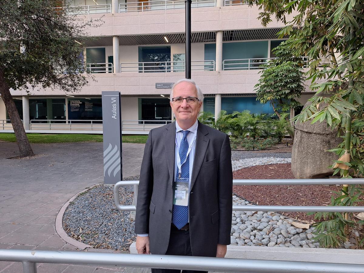 Carlos Delgado Kloos, en el campus del Instituto Tecnológico de Monterrey (México).