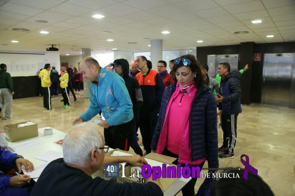 Recogida de dorsales, ambiente y salida de la XXXI Media Maratón Ciudad de Lorca