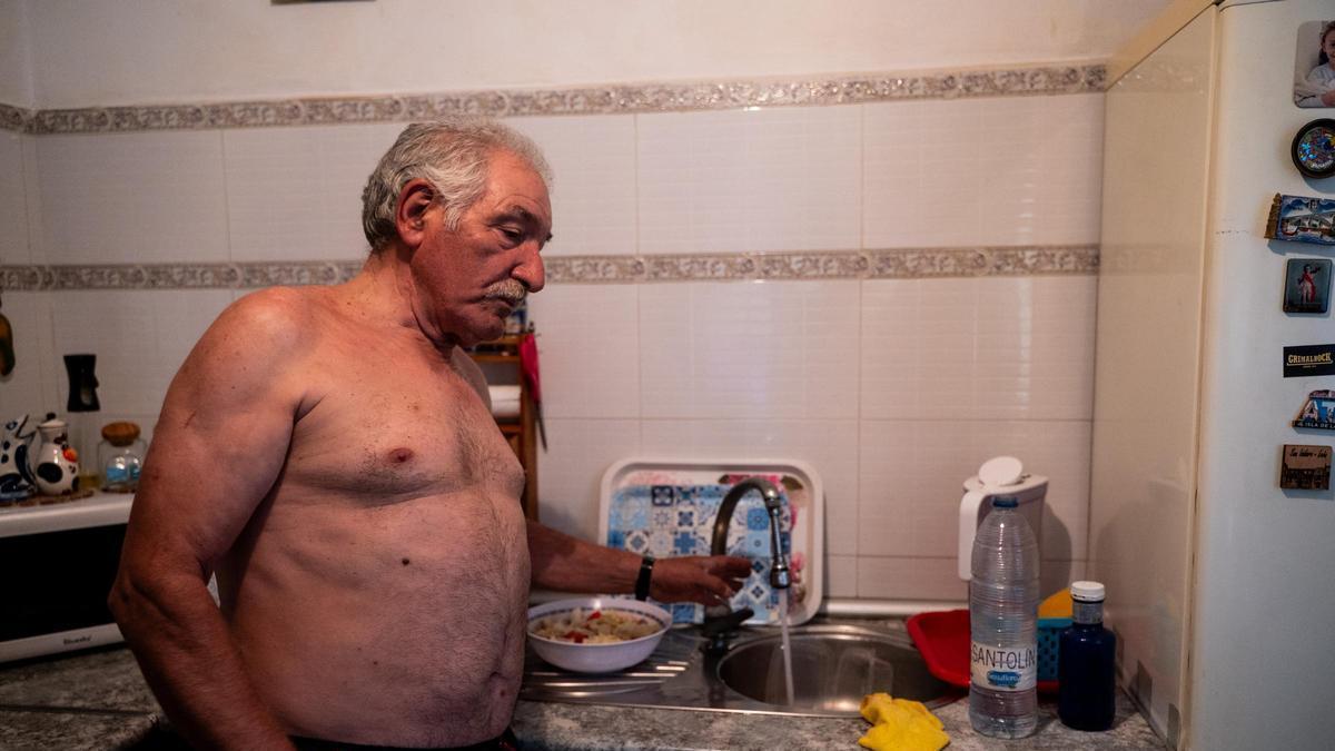 Fotogalería | Casas de Millán recupera la normalidad: el día después del incendio